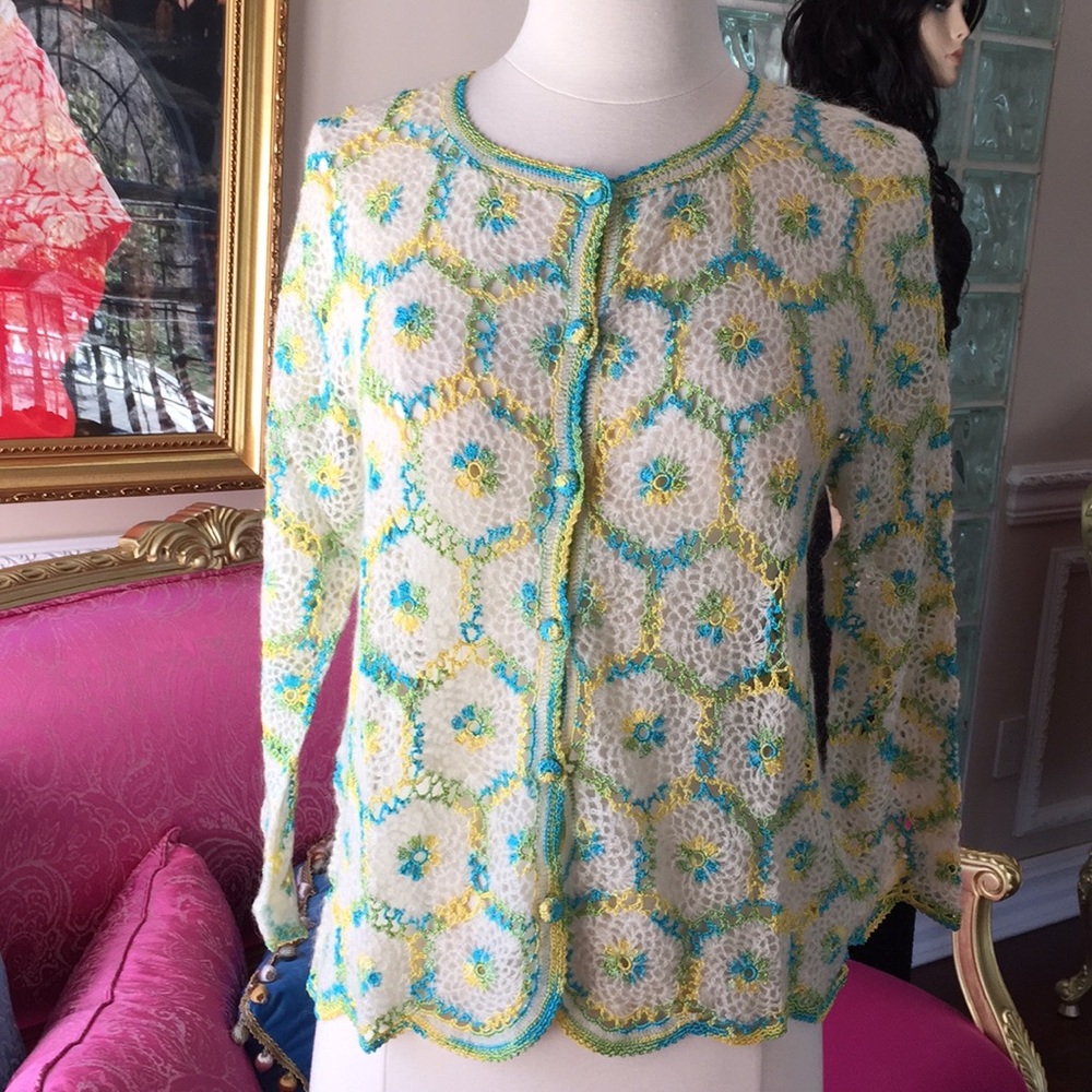 Hand Made | International Designers | L. L. M. | Hand Made Top